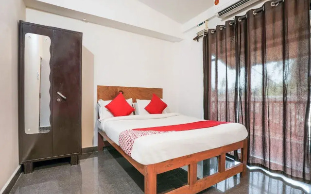 Oyo 39571 Baga Beach Comfort