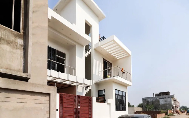 Surabhi Inn by OYO Rooms