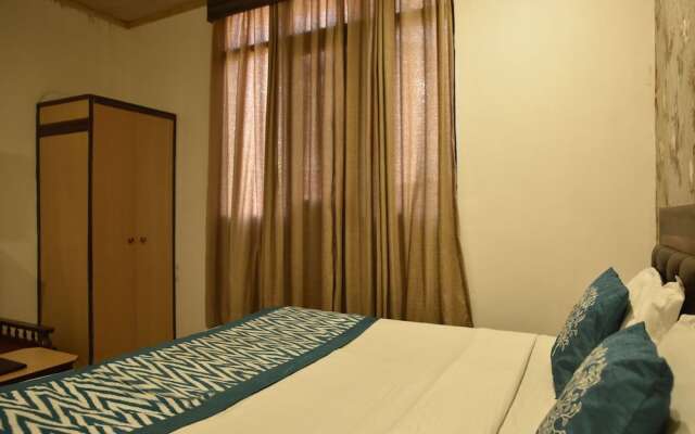 Itsy Hotels Crystal Palace Shimla With Valley View