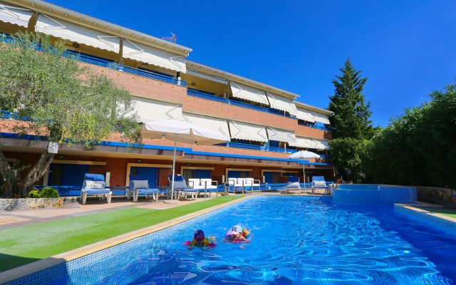 Philoxenia Village Hotel