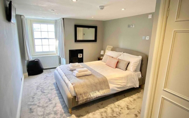 The Georgian Loft Apartment Central Bath