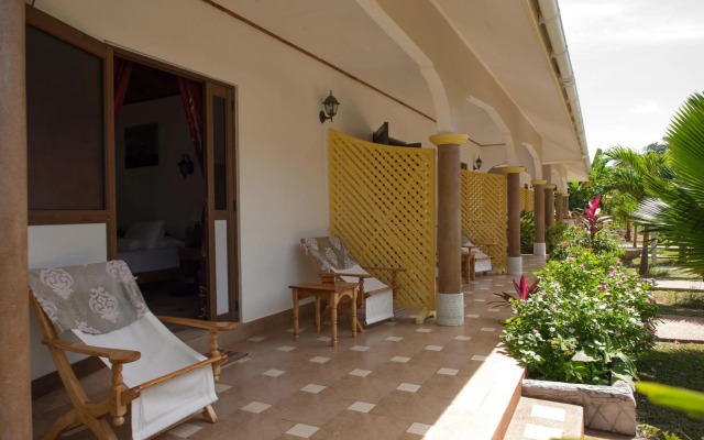 Etoile Labrine Guest House