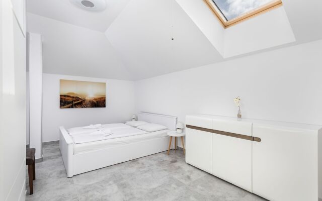 Penthouse Baltic Park 16/331 by Renters