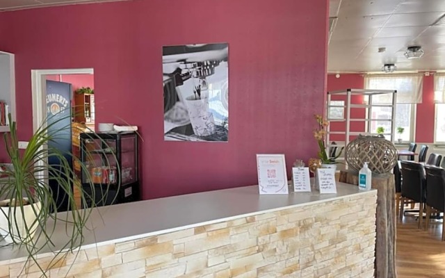 Dentas Hotell Raivi