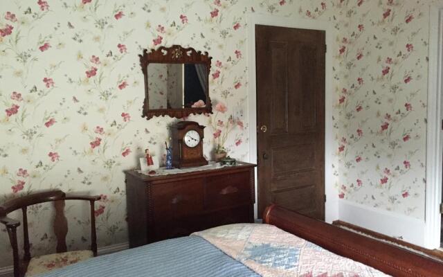 Hanna House Bed & Breakfast