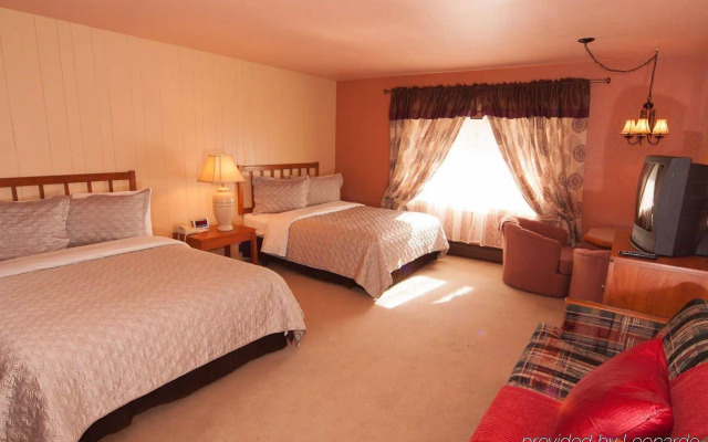 Valley Hi Motel - Near Winter Park Visitor Center