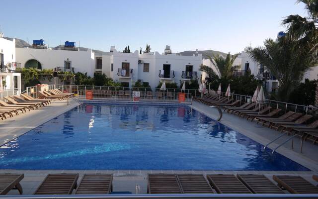 Dilek Hotel & Apartments