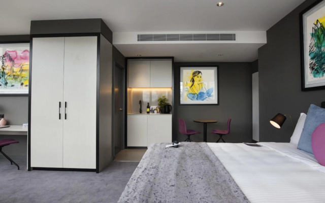The Chen Melbourne - Art Series