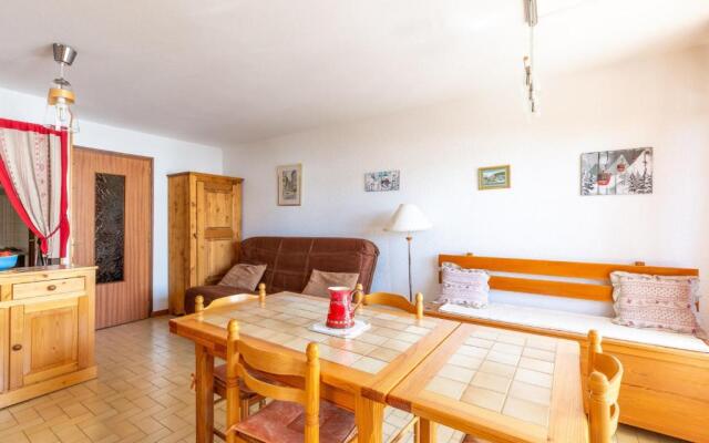 Bright 40 M2 With Balcony Mountain View