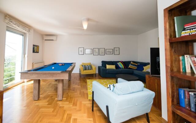 House Villa Jely