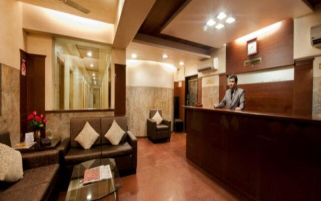 Rajhans Hotel