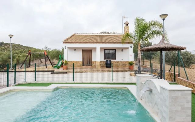 Quaint Holiday Home in Sevilla With Swimming Pool