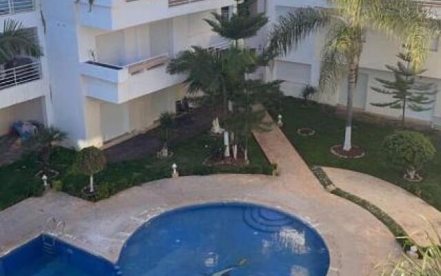 Superbe appart dans une résidence avec piscine