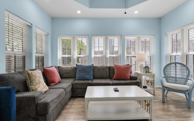 Suzwinks Beach House