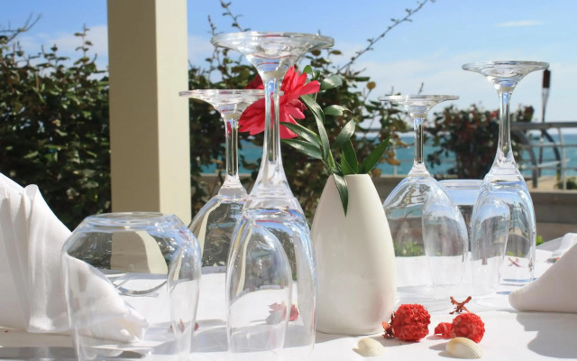 Aregai Marina Hotel & Residence
