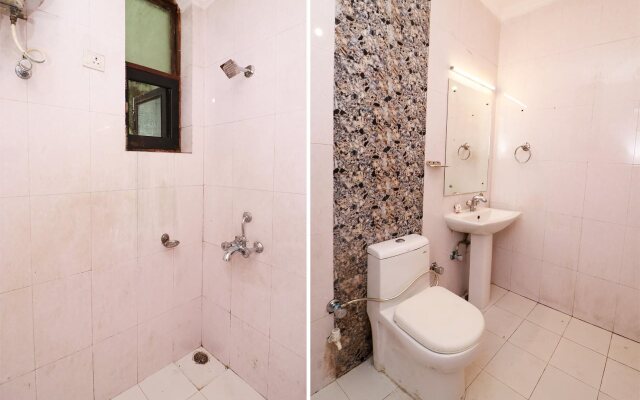 Hotel 9 Palm by OYO Rooms