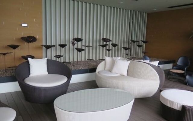 Reflection Jomtien Beach Condo by Dome