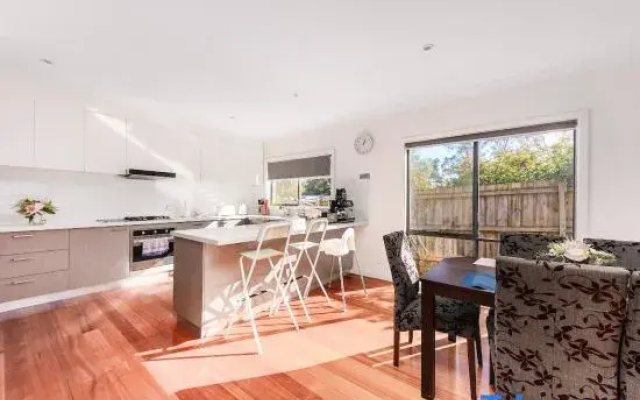 Welcome home Burwood