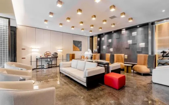 Ramada Bayonne Hotel