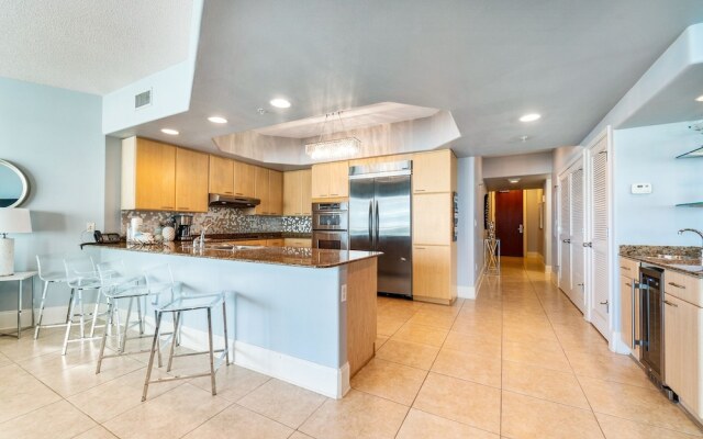 Crb0909 2 Bedroom Condo