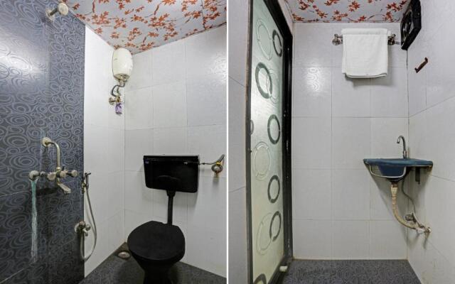 OYO Flagship 80682 Hotel Golden Residency