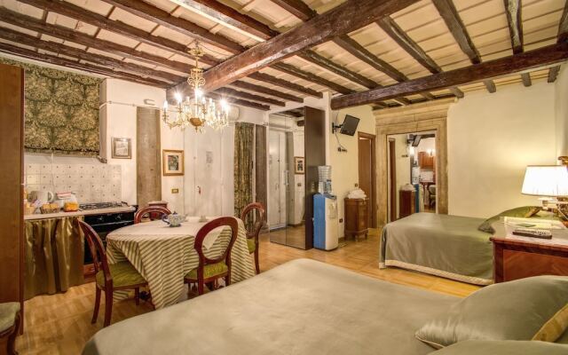 Navona Gallery Michelangelo Suite