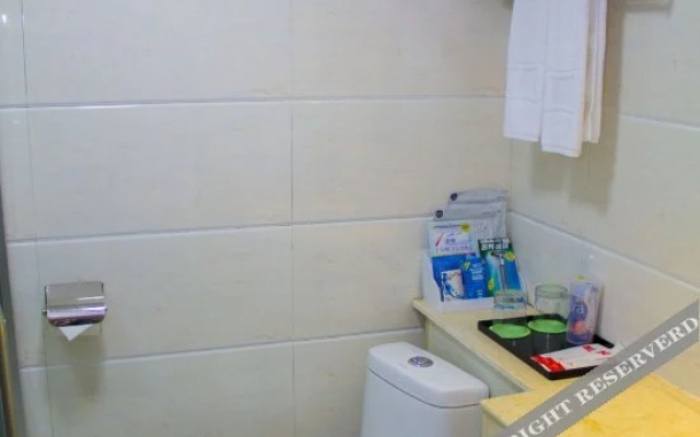 Sinolook Pillow Chain Hotel (Weifang Xuanwu Street)