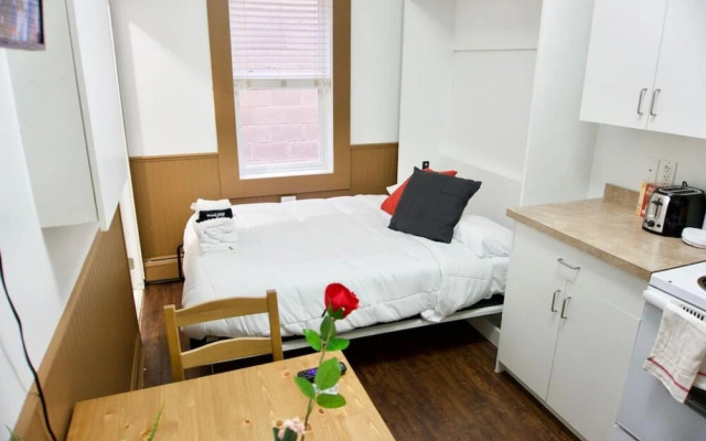 Affordable Apartment w Parking Location Coffee