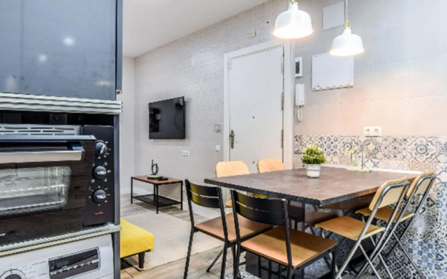 Retiro V in Madrid with 4 bedrooms and 2 bathrooms