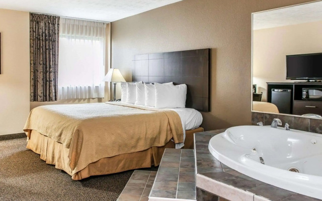 Quality Inn & Suites Mattoon South