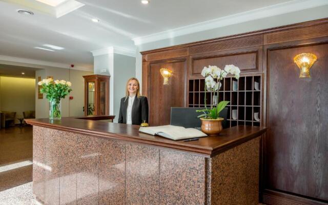 Ratonda Centrum Hotel