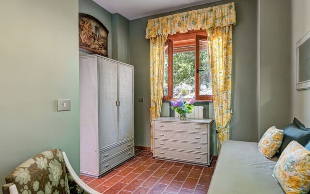 Delightful Villa In Massa Lubrense With Garden