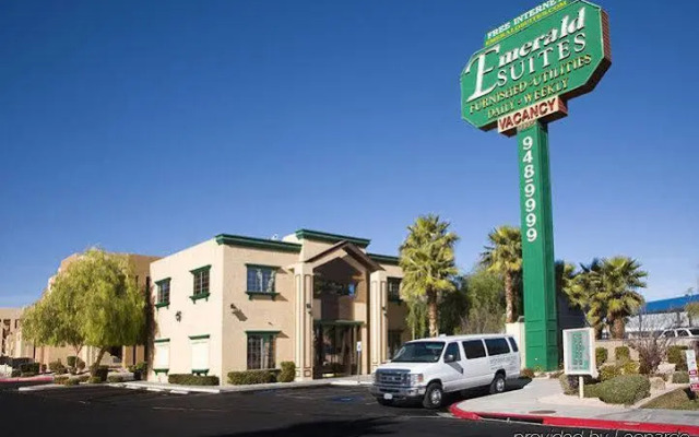 Emerald Suites South