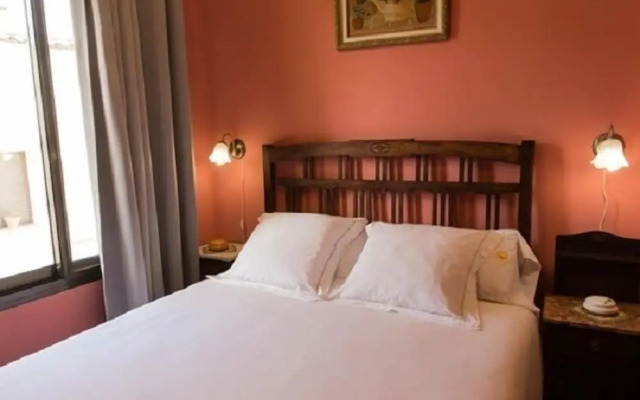 Hotel Casa Ceremines