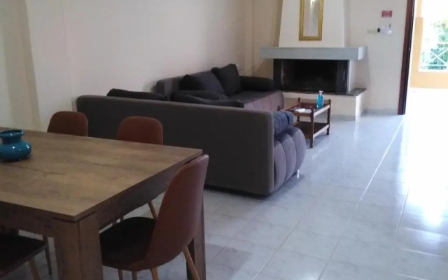 Souvlakis Pool Suites (S.P.S)