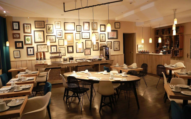 The Originals Boutique, Hôtel La Villa Ouest & Spa, Royan Plage