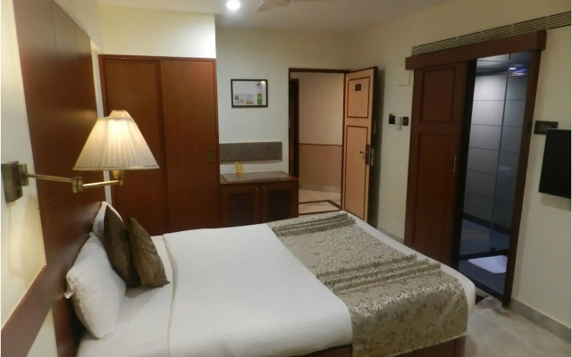 The Emerald Hotel & Executive Apartments