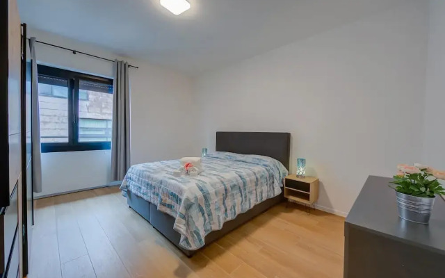 Boutique Apartment 8