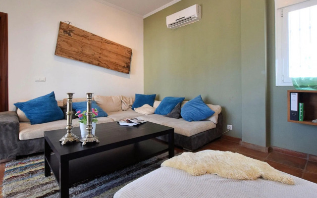 Pleasant Villa in Arenas with jacuzzi