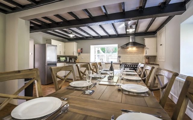 Barn Conversion - Hot Tub - Penally