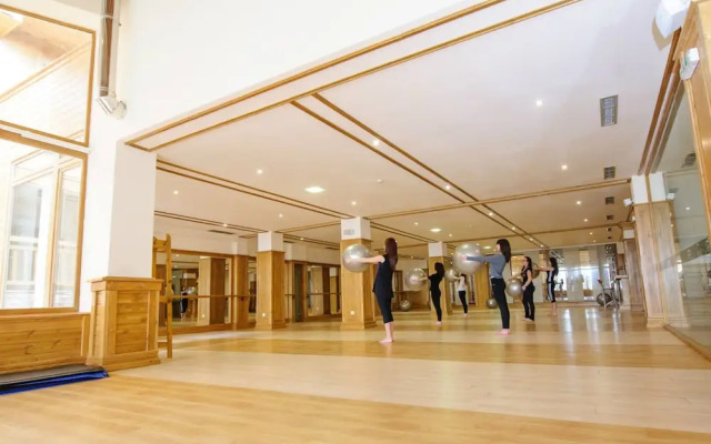 Pirin Golf & Country Club Apartment Complex