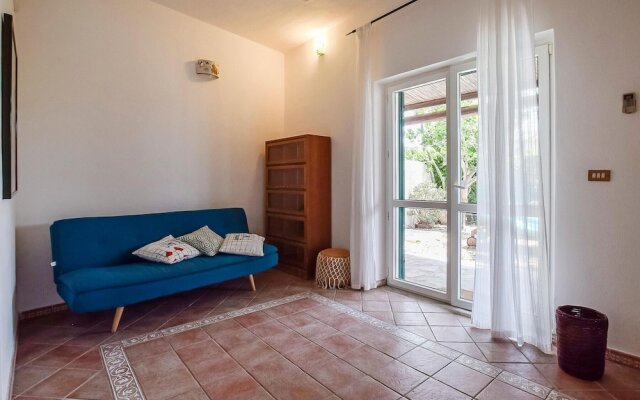 Stunning Home in Sant'angelo With Wifi and 2 Bedrooms