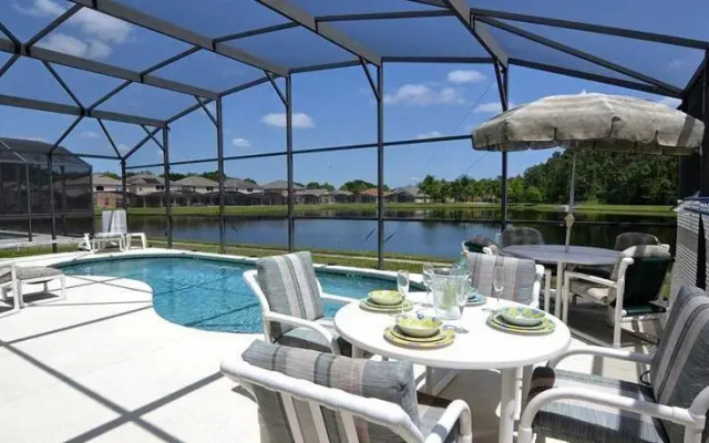 Water Lily by Ellis Exclusive Villas