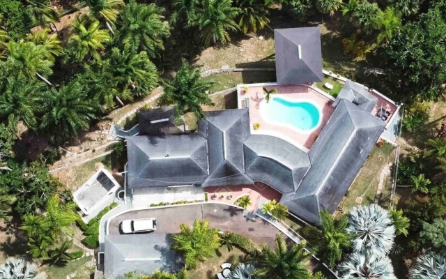 Private House With A Pool