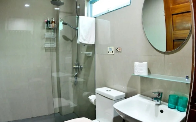 Four Thirteen Suites