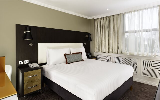 DoubleTree by Hilton London - Ealing Hotel