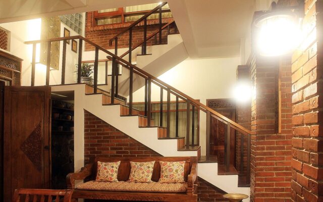Reddoorz Plus Near Politeknik Negeri Bandung