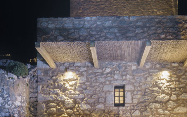 Tainaron Blue Retreat