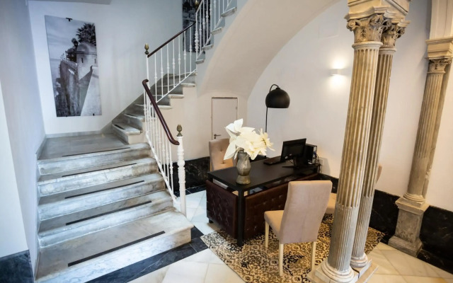 Plazuela del Carbón Suites