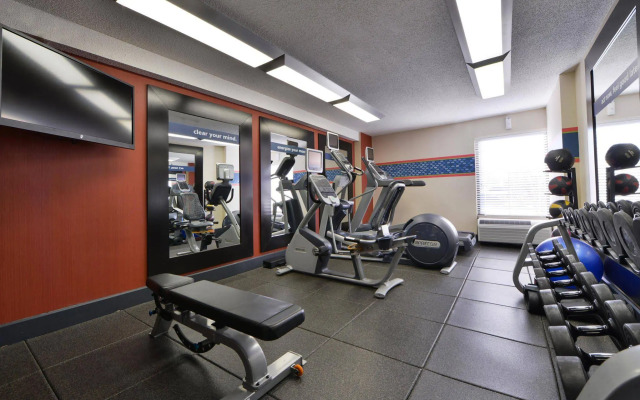 Hampton Inn Greensboro-Airport